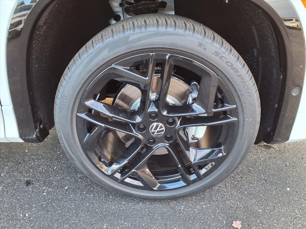 new 2026 Volkswagen Tiguan car, priced at $39,291