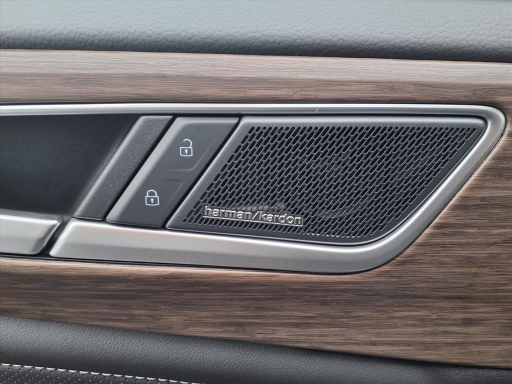 new 2026 Volkswagen Atlas car, priced at $52,181