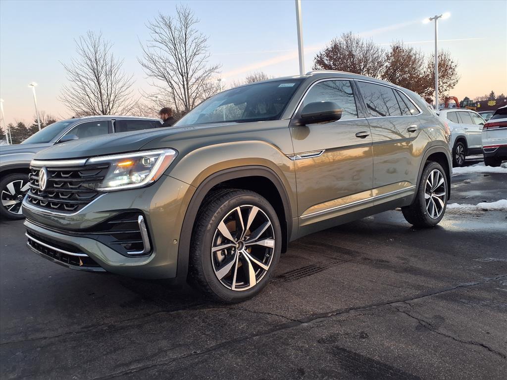 new 2026 Volkswagen Atlas Cross Sport car, priced at $51,969
