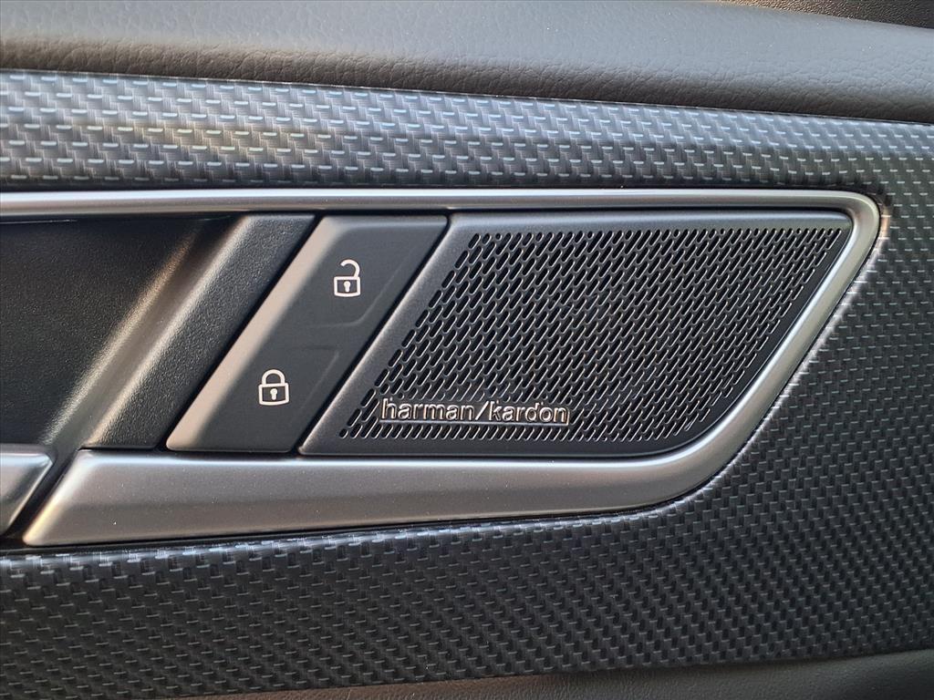 new 2026 Volkswagen Atlas Cross Sport car, priced at $50,969