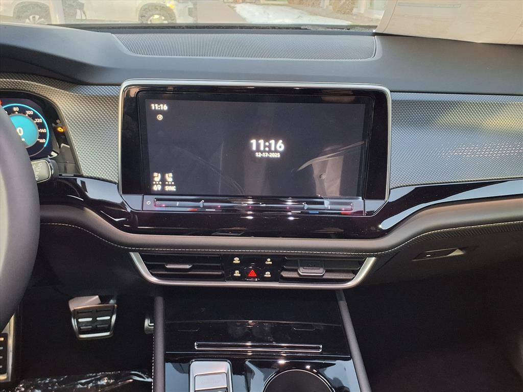 new 2026 Volkswagen Atlas Cross Sport car, priced at $51,969