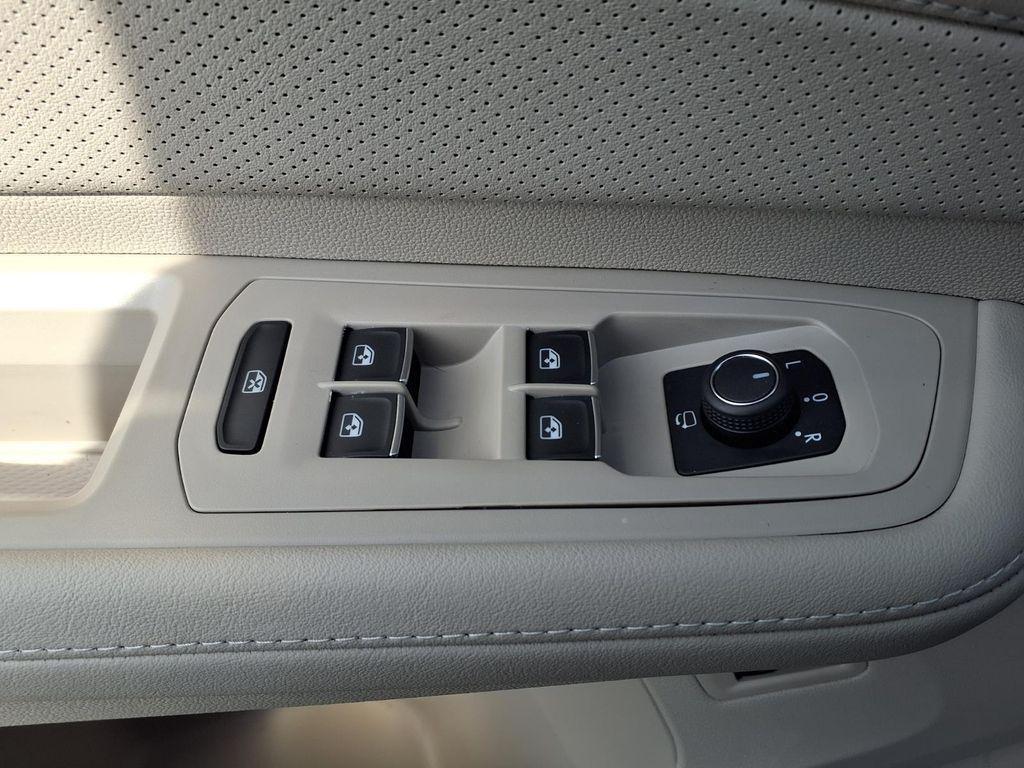 used 2025 Volkswagen Atlas car, priced at $45,999