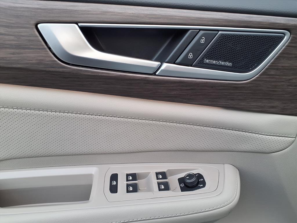 new 2026 Volkswagen Atlas car, priced at $53,216