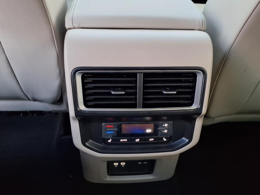 new 2026 Volkswagen Atlas car, priced at $53,216