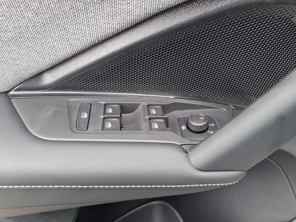 new 2026 Volkswagen Tiguan car, priced at $32,571