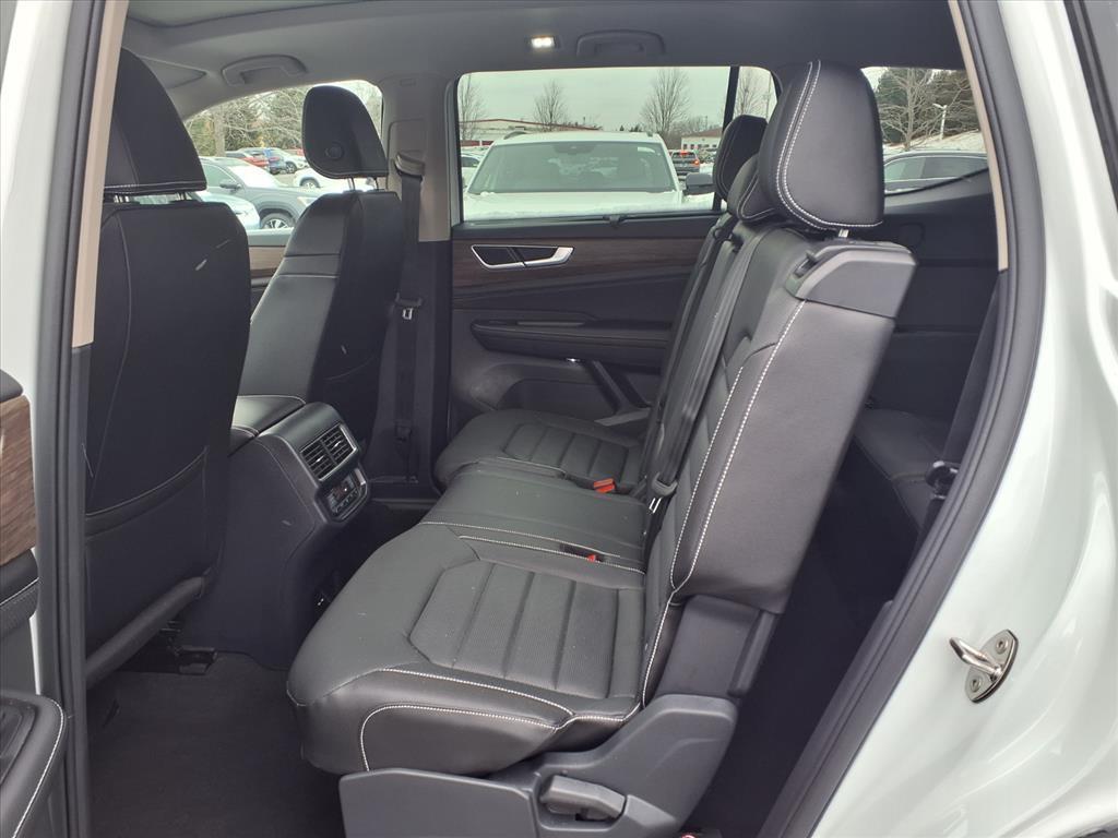 new 2026 Volkswagen Atlas car, priced at $47,773