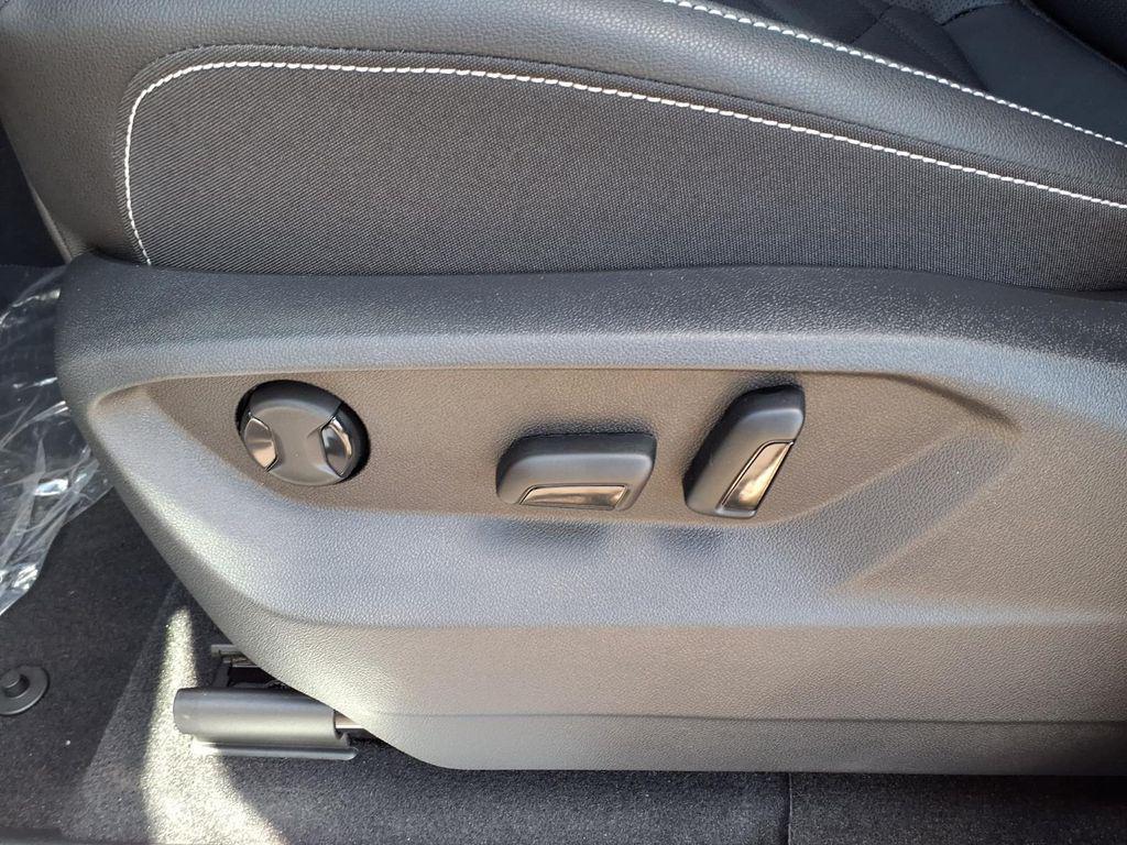 new 2026 Volkswagen Atlas car, priced at $45,076