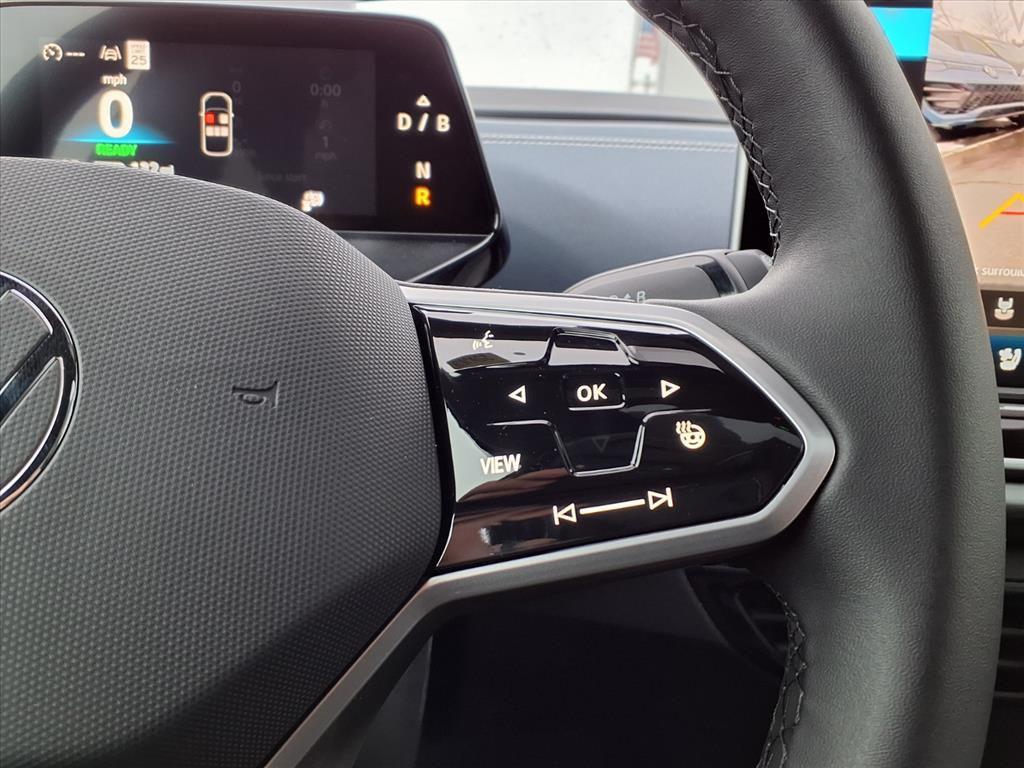 new 2025 Volkswagen ID.4 car, priced at $45,938
