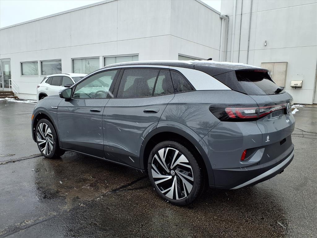 new 2025 Volkswagen ID.4 car, priced at $45,938