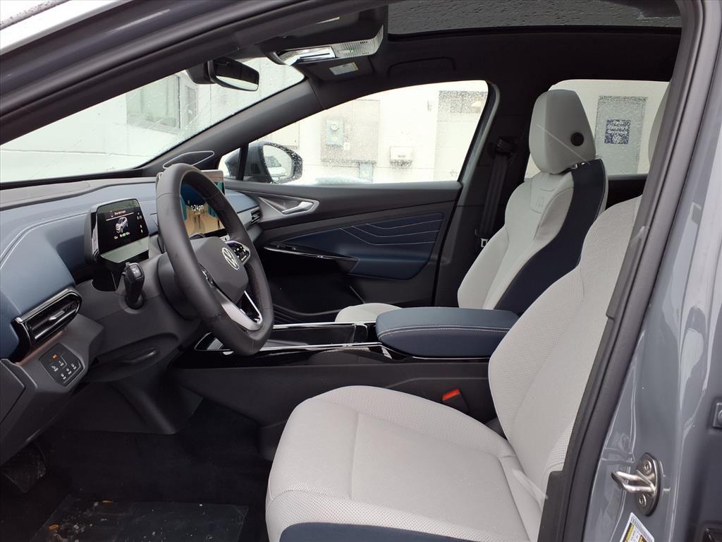 new 2025 Volkswagen ID.4 car, priced at $45,938