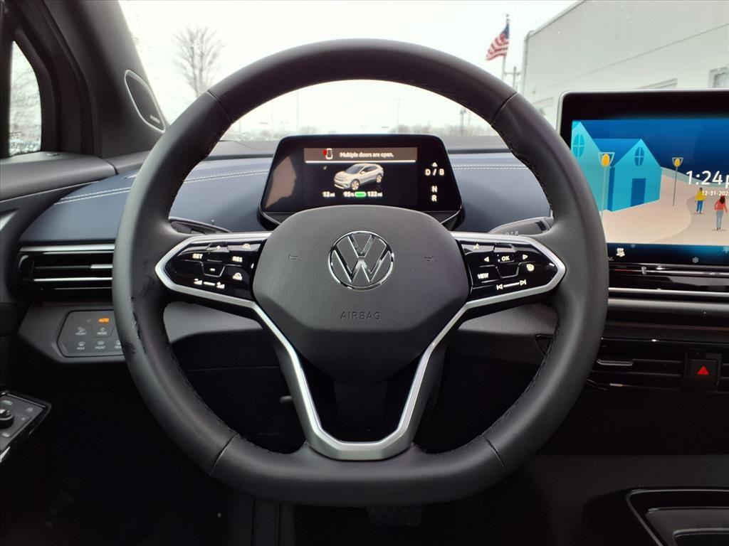 new 2025 Volkswagen ID.4 car, priced at $45,938