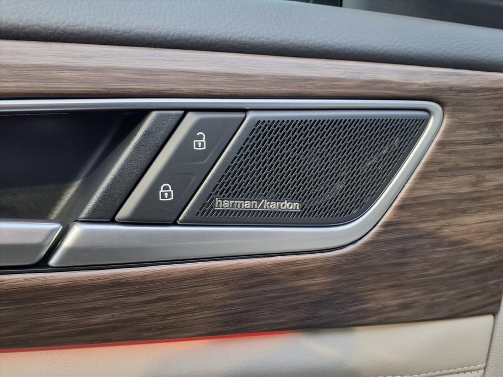 new 2026 Volkswagen Atlas car, priced at $53,181