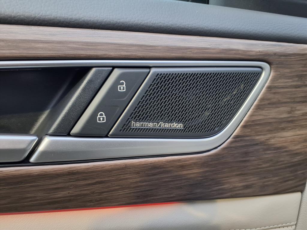 new 2026 Volkswagen Atlas car, priced at $52,181