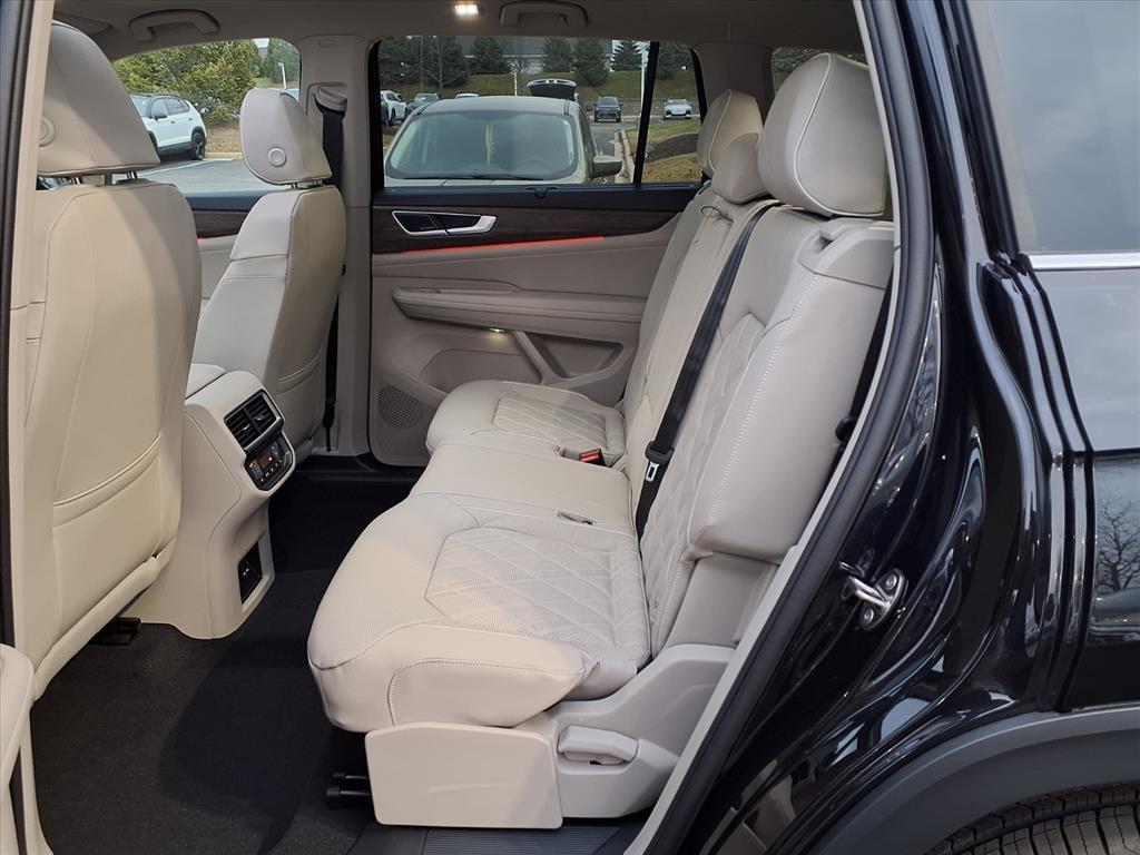 new 2026 Volkswagen Atlas car, priced at $52,181