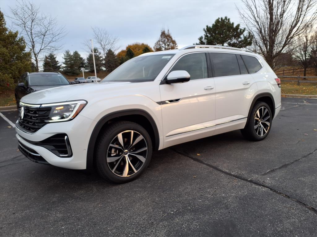 new 2026 Volkswagen Atlas car, priced at $53,216