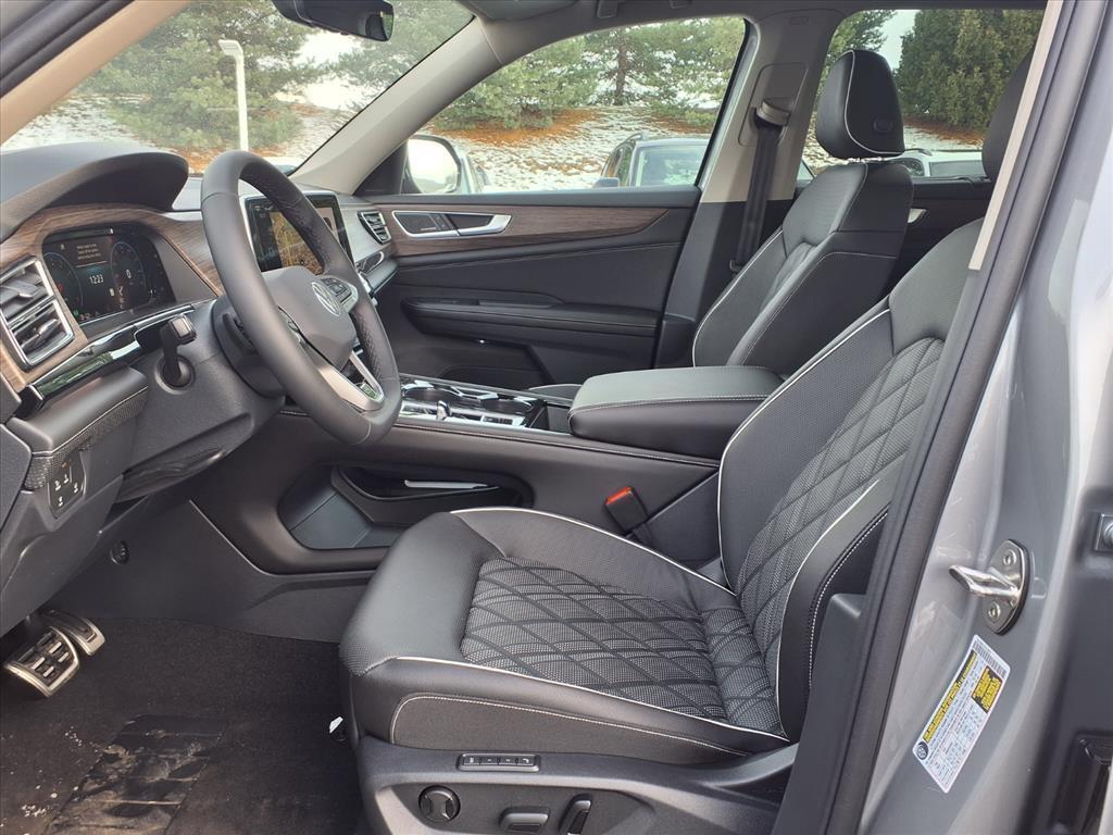 new 2026 Volkswagen Atlas car, priced at $52,181