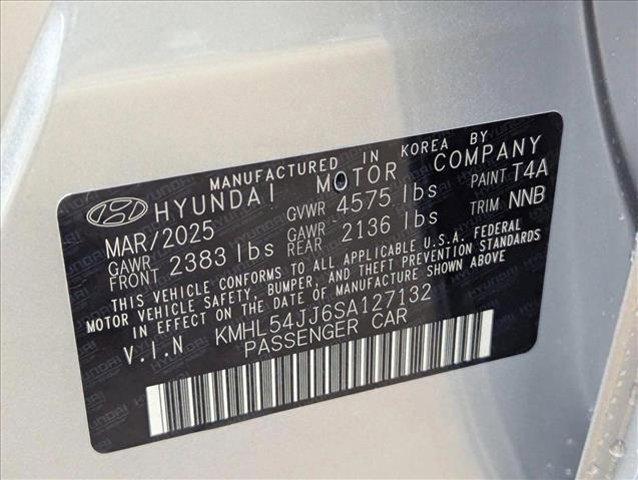 new 2025 Hyundai Sonata Hybrid car, priced at $38,027