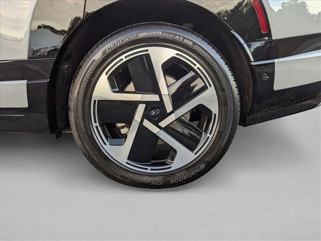 new 2026 Hyundai IONIQ 9 car, priced at $74,450