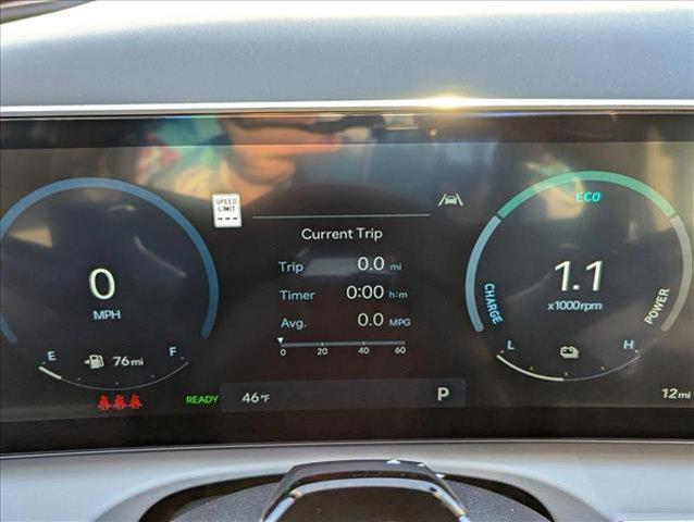 new 2025 Hyundai TUCSON Hybrid car, priced at $38,405