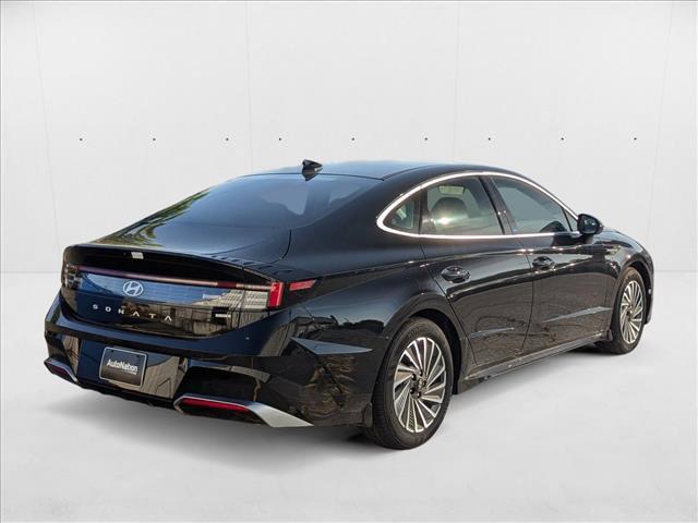 new 2025 Hyundai Sonata Hybrid car, priced at $31,723