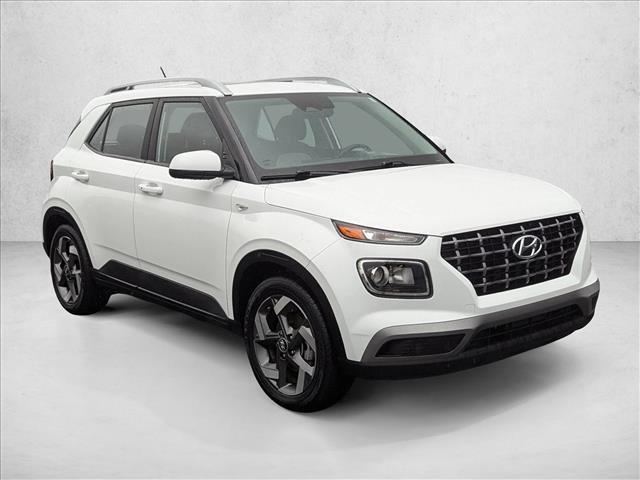 used 2025 Hyundai Venue car, priced at $20,274