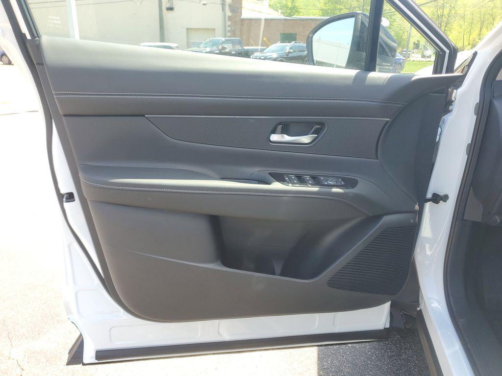 new 2025 Nissan Murano car, priced at $42,310