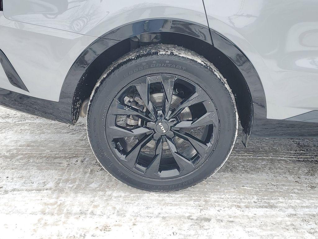 used 2023 Kia Sorento car, priced at $31,495