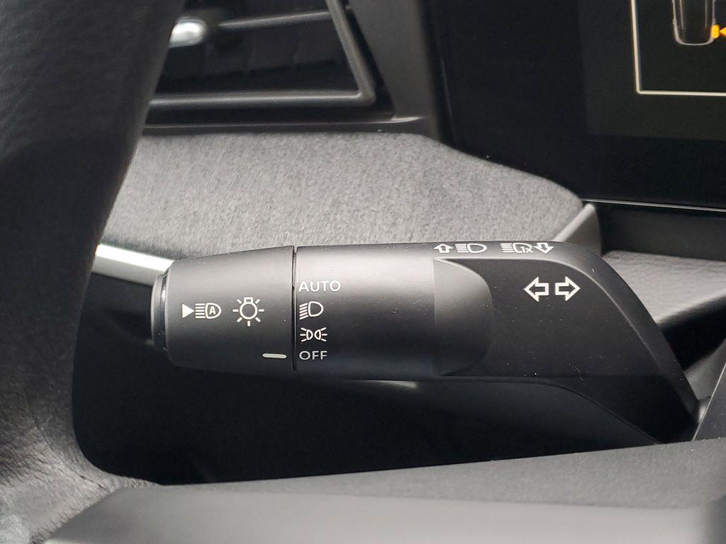 new 2026 Nissan Kicks car, priced at $27,949