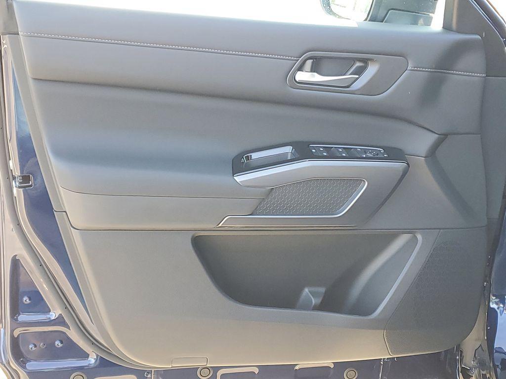 new 2026 Nissan Pathfinder car, priced at $44,681