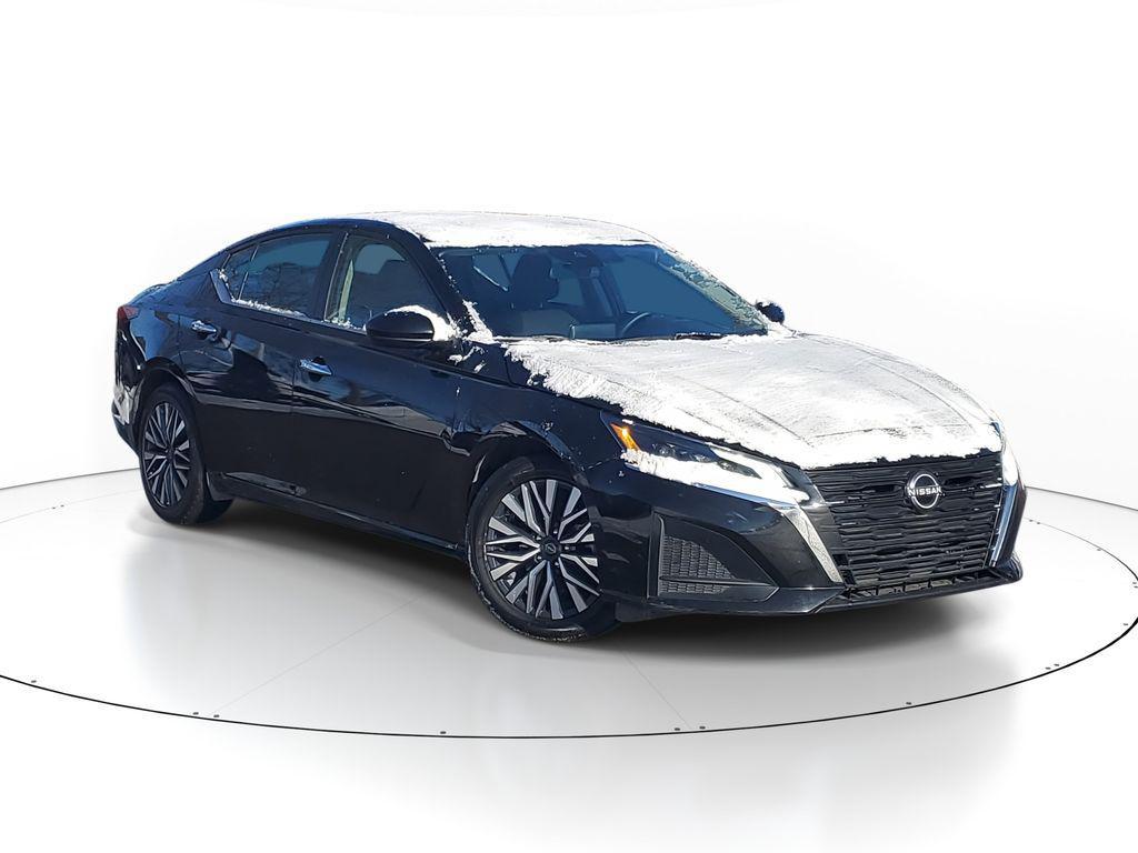 used 2023 Nissan Altima car, priced at $18,985