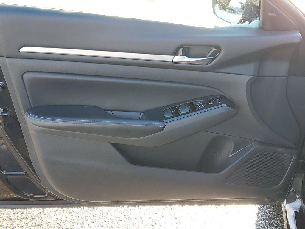 used 2023 Nissan Altima car, priced at $18,595