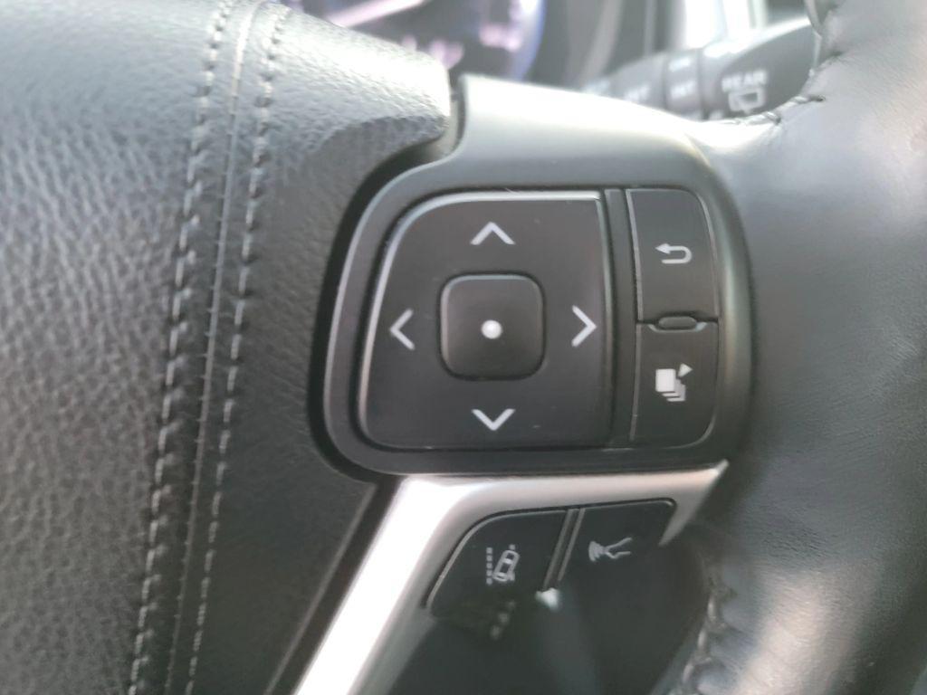 2018 Blizzard Pearl Toyota Highlander