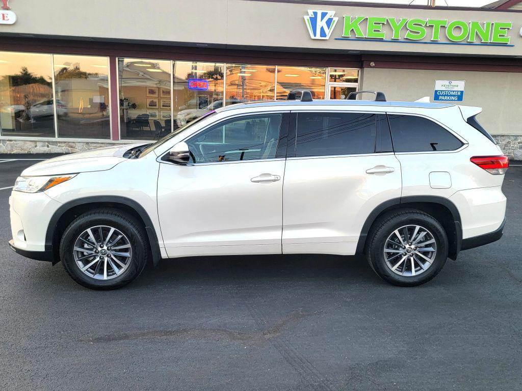 2018 Blizzard Pearl Toyota Highlander