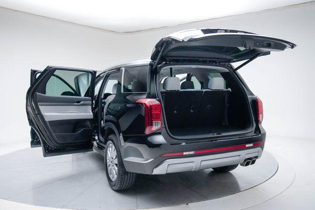 used 2025 Hyundai Palisade car, priced at $35,840