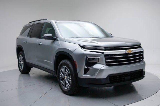 new 2026 Chevrolet Traverse car, priced at $45,173