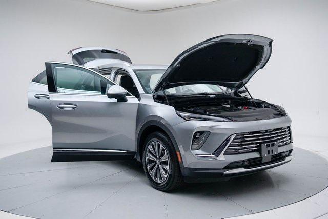 used 2024 Buick Envision car, priced at $26,931