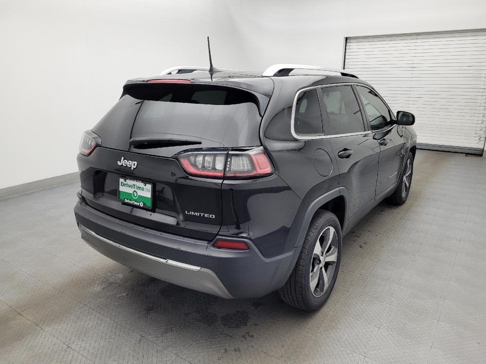 used 2019 Jeep Cherokee car, priced at $17,195