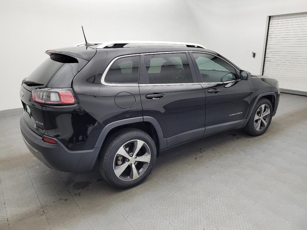 used 2019 Jeep Cherokee car, priced at $17,195