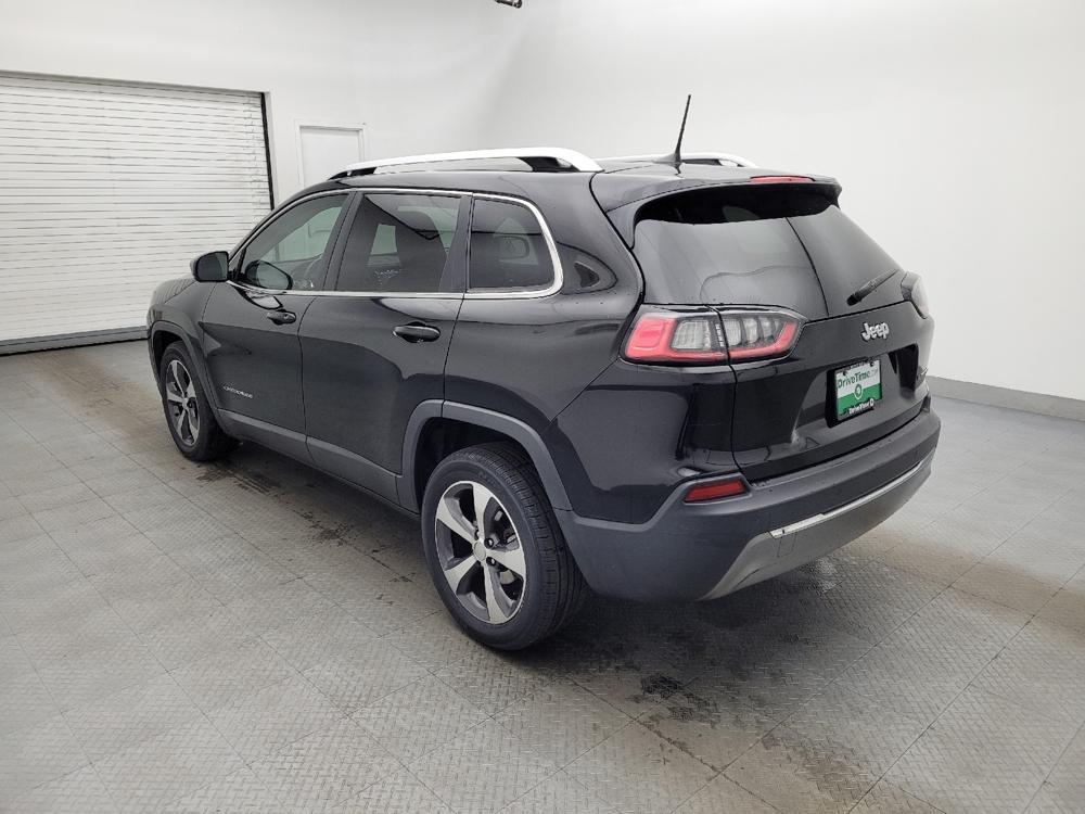 used 2019 Jeep Cherokee car, priced at $17,195