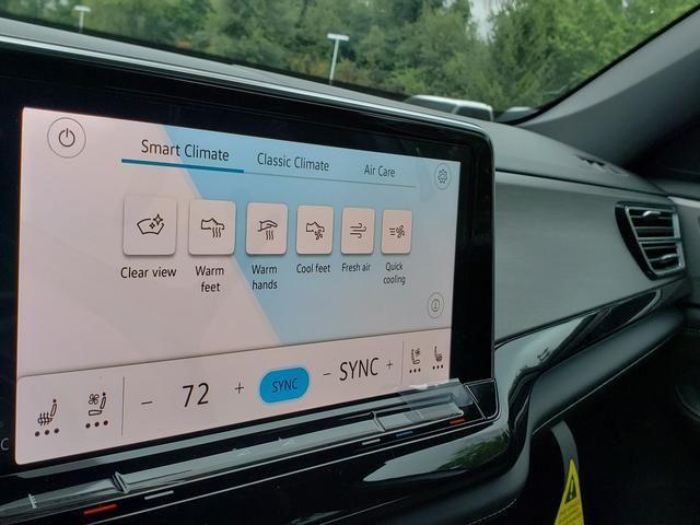 new 2026 Volkswagen Atlas Cross Sport car, priced at $41,116