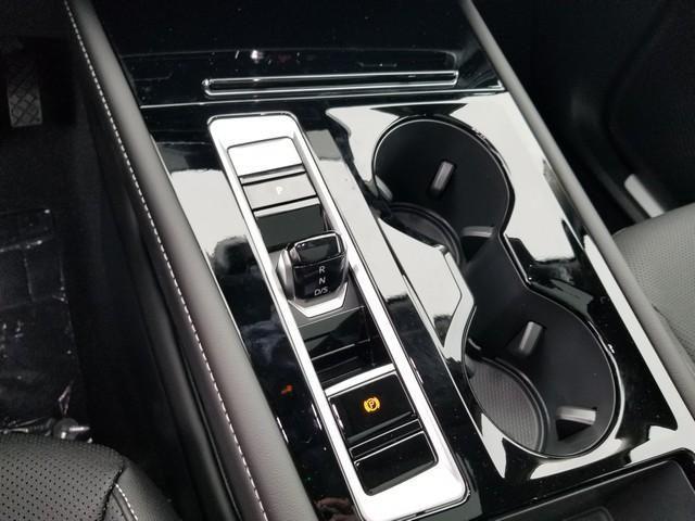 new 2026 Volkswagen Atlas car, priced at $50,028