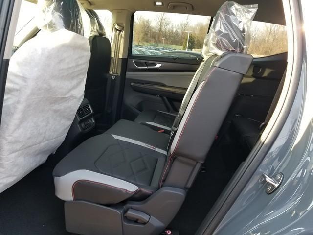 new 2026 Volkswagen Atlas car, priced at $51,326