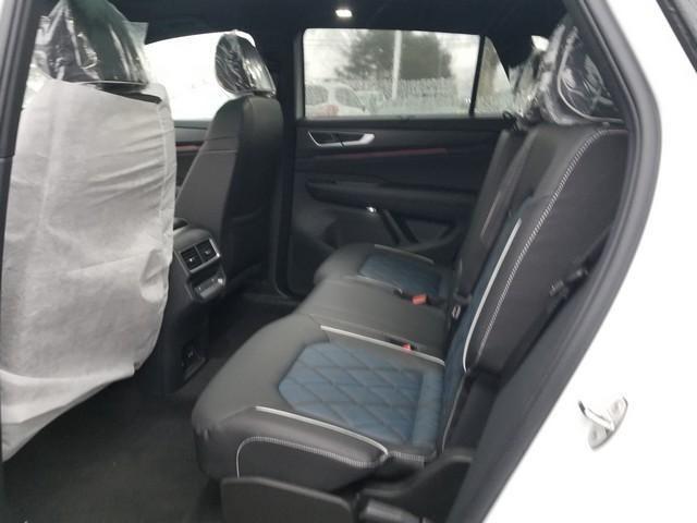 new 2026 Volkswagen Atlas Cross Sport car, priced at $56,582