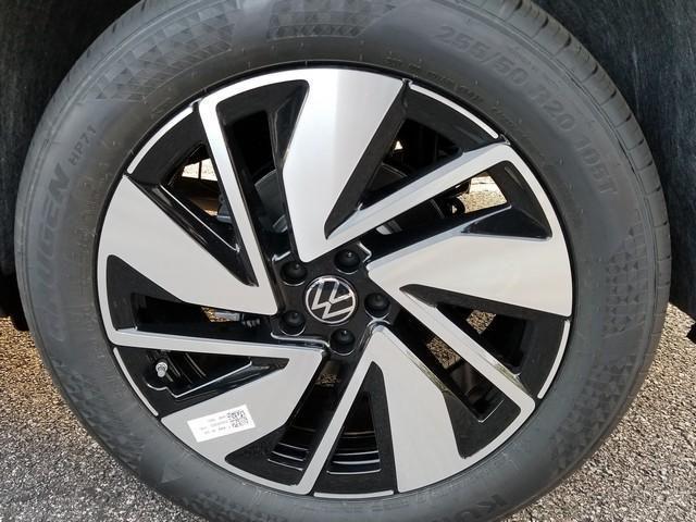 new 2026 Volkswagen Atlas car, priced at $49,573