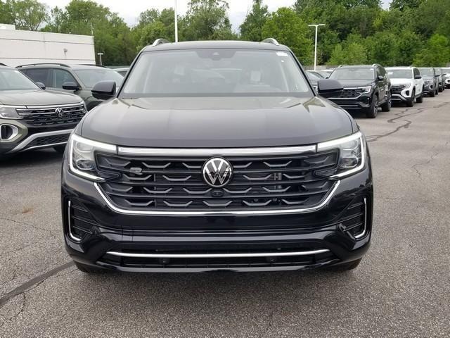 new 2026 Volkswagen Atlas car, priced at $57,696