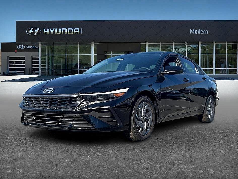 new 2026 Hyundai ELANTRA HEV car, priced at $25,732