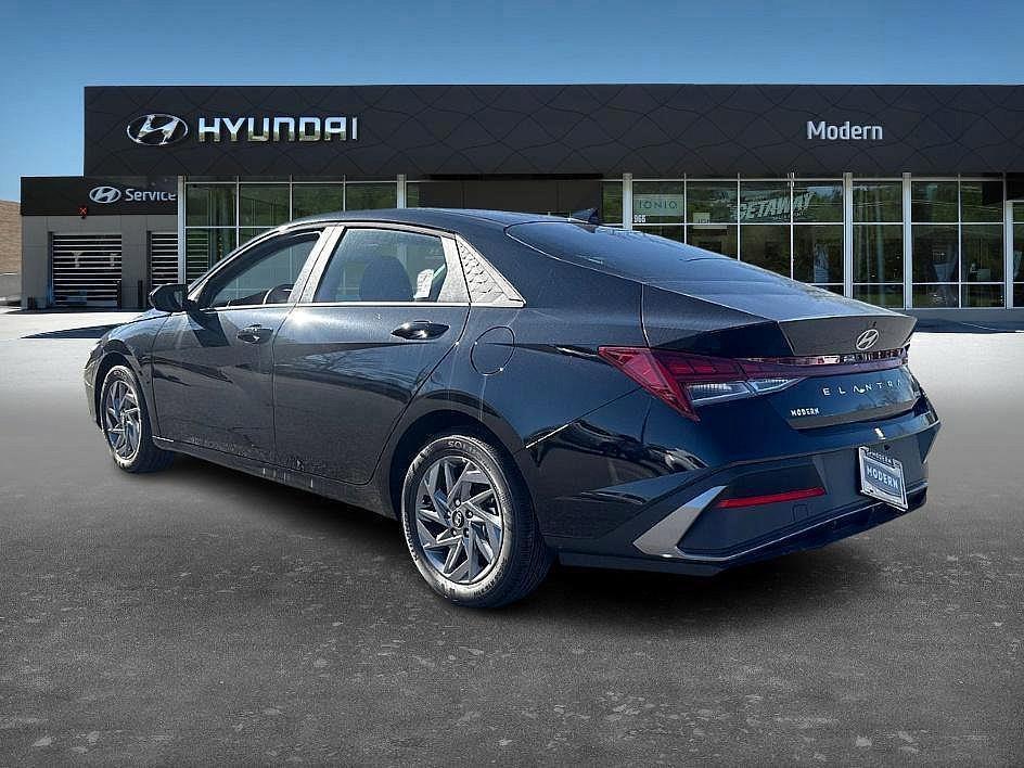 new 2026 Hyundai ELANTRA HEV car, priced at $25,732