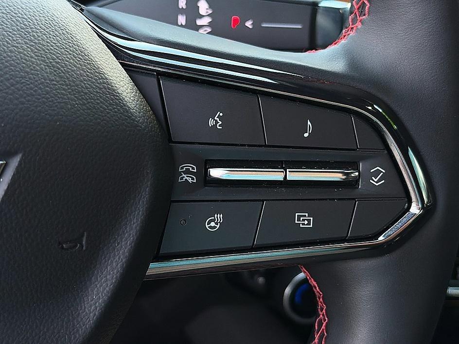 used 2025 Chevrolet Equinox EV car, priced at $27,799