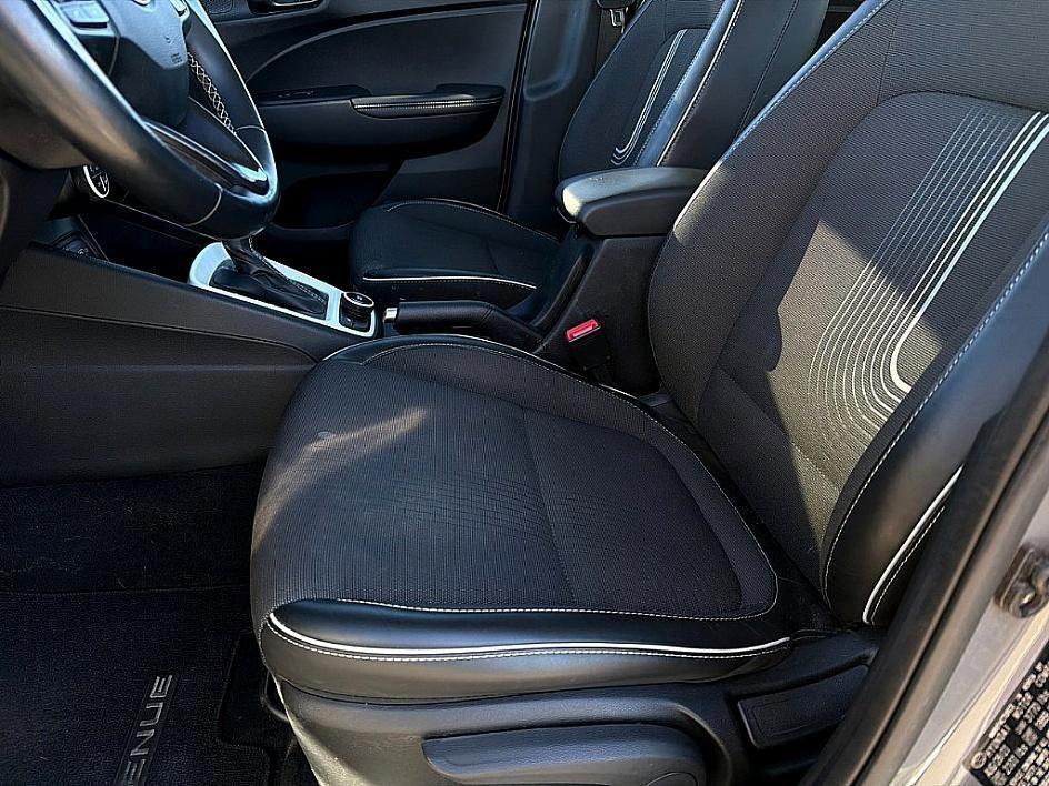 used 2022 Hyundai Venue car, priced at $13,599