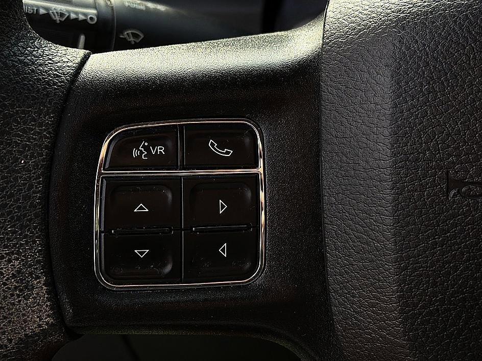 used 2019 Ram 1500 Classic car, priced at $21,596